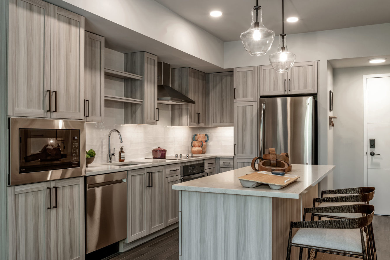 The Earl I Brand New Apartments in Clarendon, VA